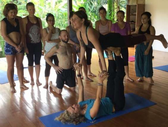 100 hour yoga teacher training course in rishikesh, india